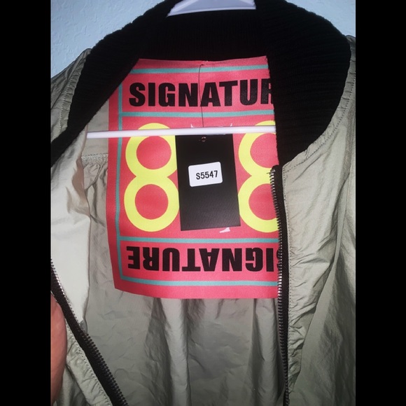 Bomber Jacket - Picture 7 of 8